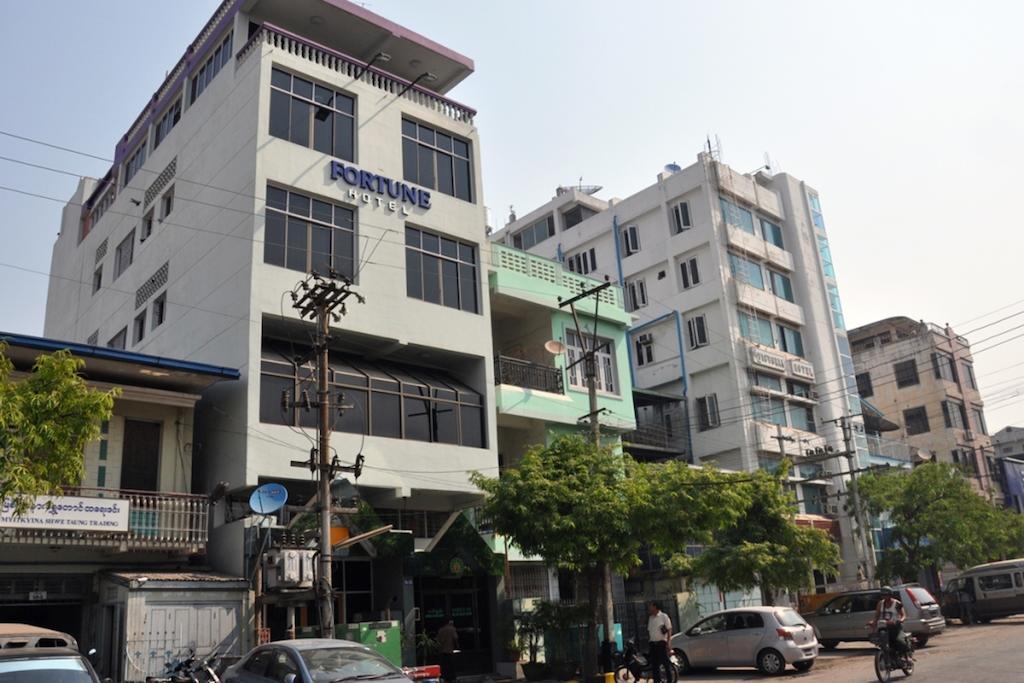Fortune Hotel Mandalay Extérieur photo