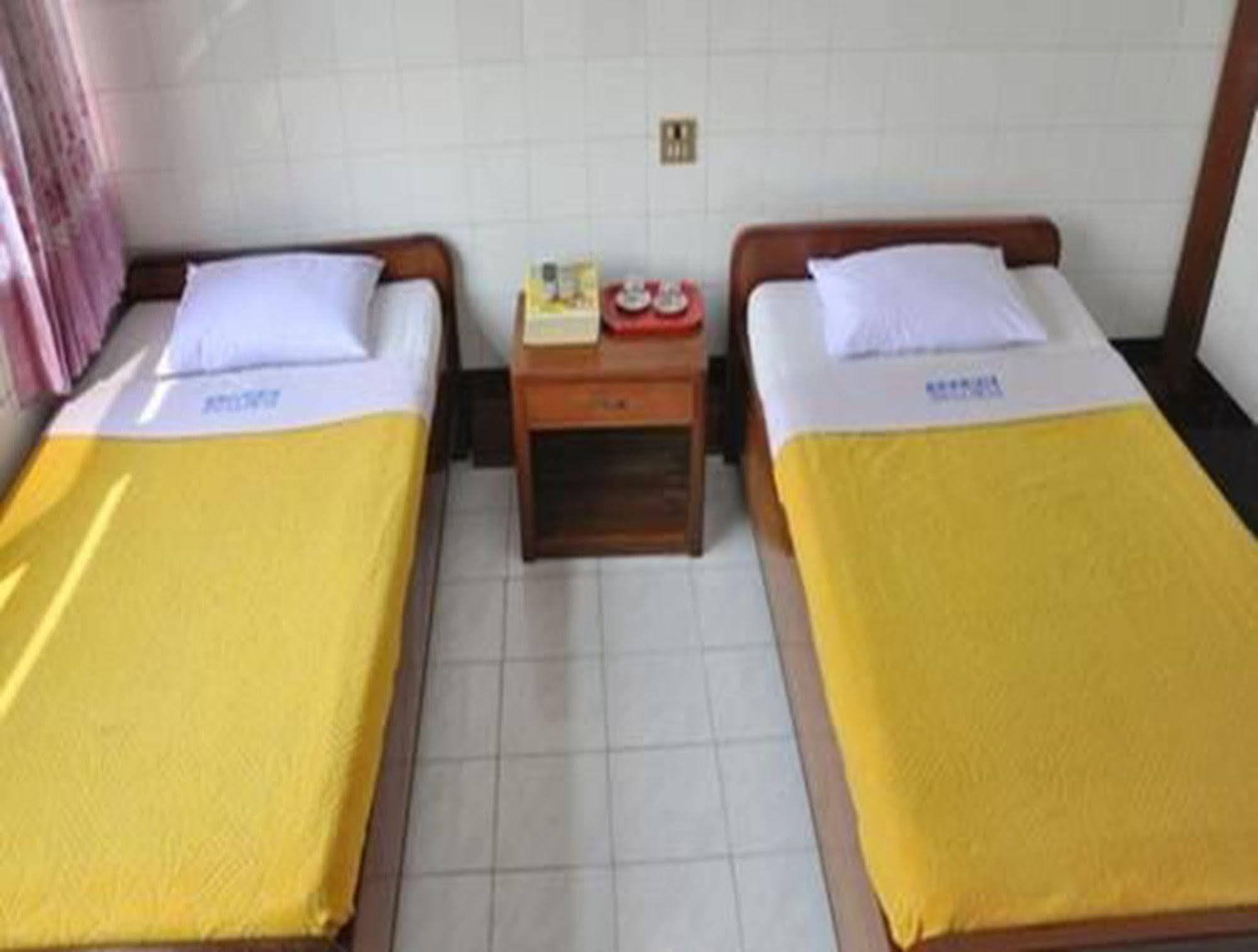 Fortune Hotel Mandalay Extérieur photo